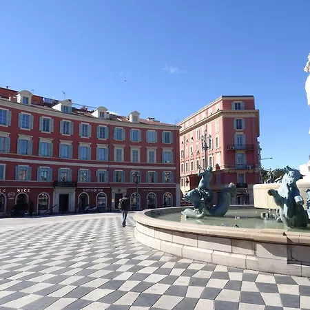 Studio Sur Place Massena *